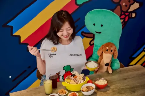 ▲12mini快煮鍋聯名JOGUMAN「超人特鍋隊」，陪吃娃娃太可愛。（圖／王品集團提供）