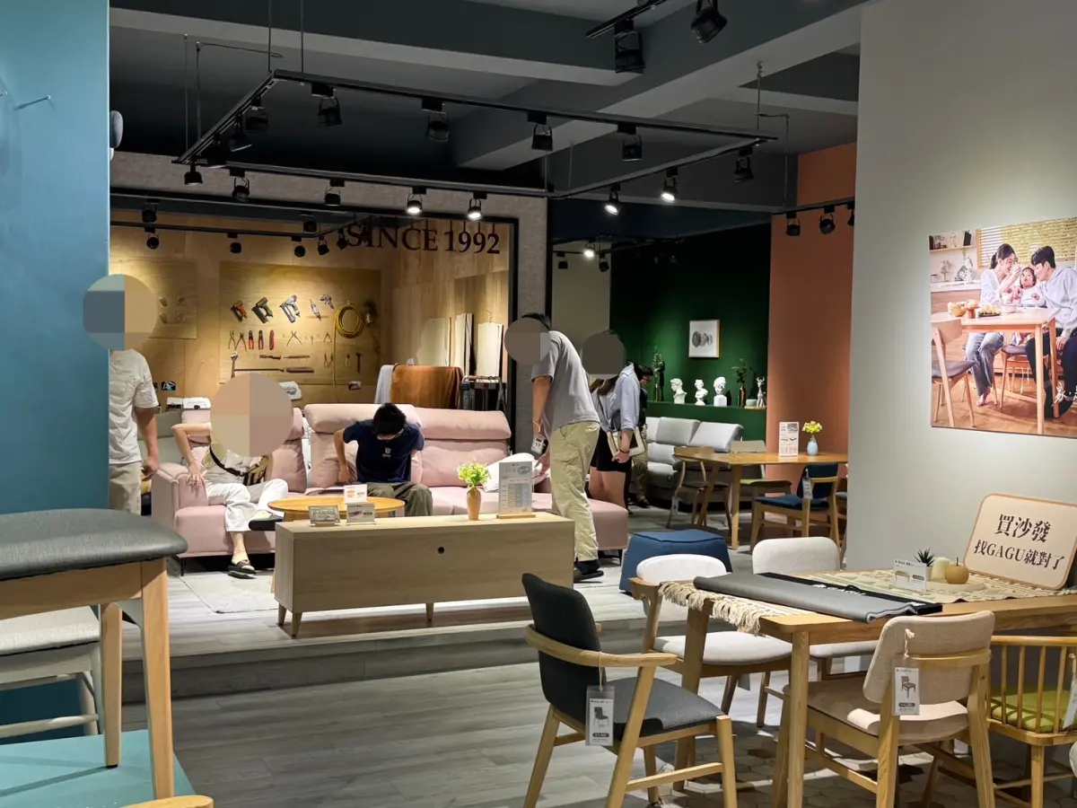 ▲「GAGU北歐家具工廠」（家谷）爆出無預警停業，其實過去GAGU的爭議也不少，像是槓上前新北市議員李婉鈺、販賣競爭品牌沙發等。（圖／翻攝自臉書粉專GAGU北歐家具工廠）