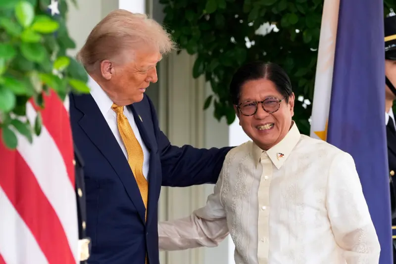 ▲美國總統川普22日在白宮接見菲律賓總統小馬可仕，（Ferdinand Marcos Jr.）。（圖／美聯社／達志影像）