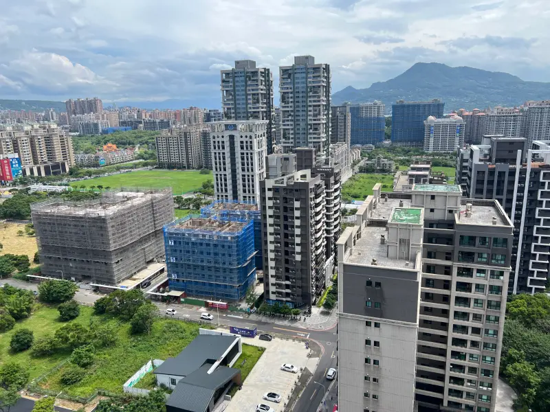 ▲低總價物件在新青安推波助瀾下，成為市場主流，其中雙北又以淡水區最熱門。（圖／台灣房屋提供）