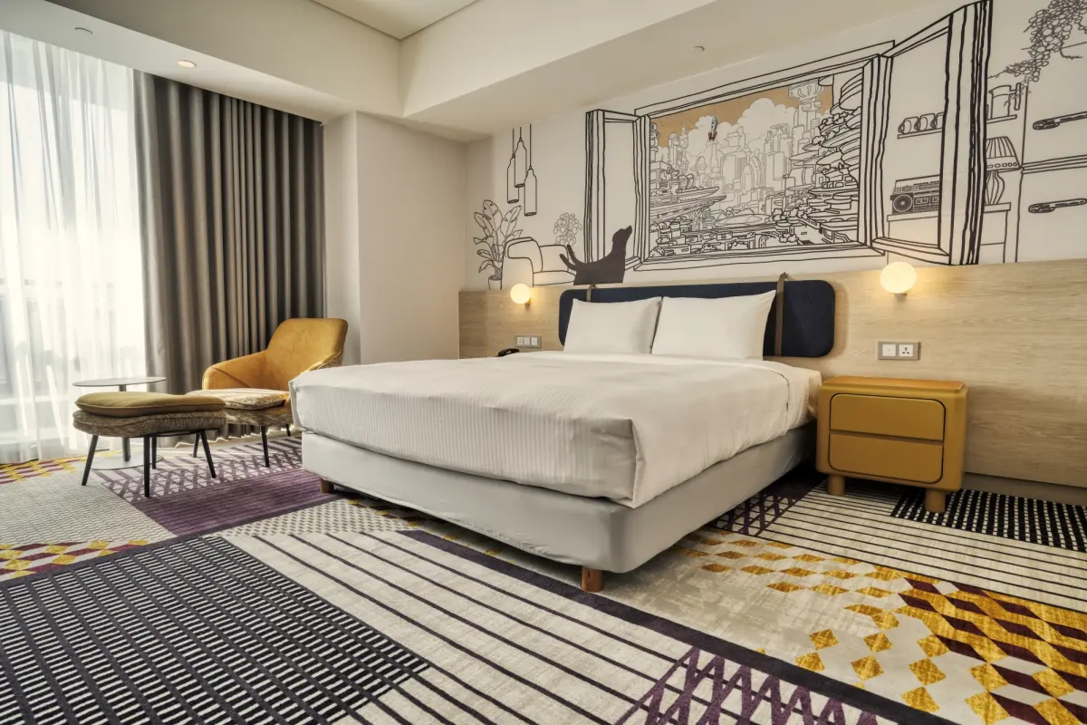 ▲Two Tails Hotels亞洲首家聚點就在新北蘆洲，「Two Tails Hotel Luzhou（蘆洲）」有140間主題客房，每間配有大面積落地窗，其中35間更有賞夜景陽台。本文帶大家搶先看房間、餐廳菜色等資訊。（圖／Two Tails Hotel Luzhou提供）