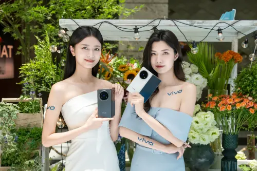 ▲vivo X Fold5在台開賣，即日起展開預購，16+512GB售價52,900元，是目前台灣市售最便宜的大摺疊機。（圖／官方提供）