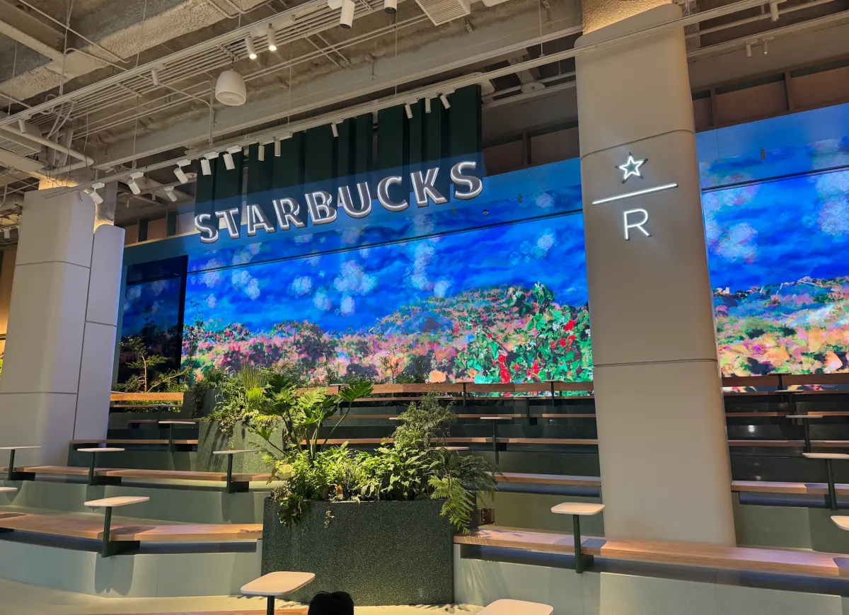 DREAM PLAZA星巴克旗艦店開箱！24hr營業賣調酒、1880元主廚套餐