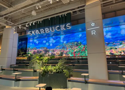 DREAM PLAZA星巴克旗艦店開箱！24hr營業賣調酒、1880元名廚套餐
