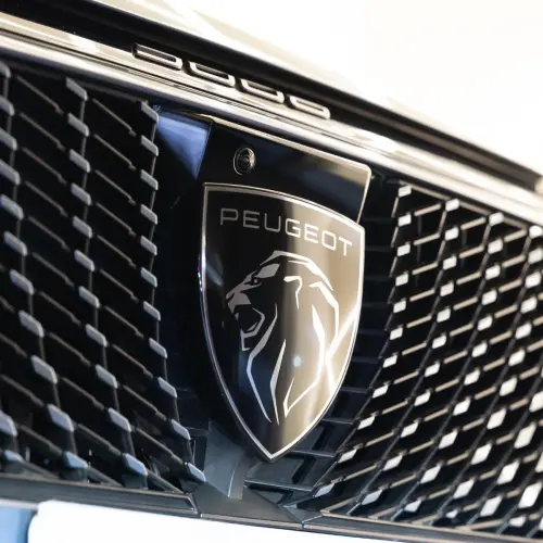 ▲法國品牌PEUGEOT在2024年底更換台灣代理商，主打「進口車賣國產車價」效果逐漸顯現。（圖／翻攝Peugeot臉書）