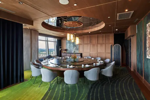 ▲謝文擔任捌伍添第的廚藝總監，餐廳相當知名，孫藝真、宋慧喬都曾是座上賓。（圖／「捌伍添第85TD」提供）