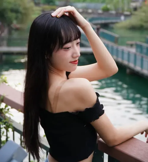 ▲闕闕坦言當下不知該如何反應,因此只能不斷掙扎導致手臂受傷。(圖/翻攝自闕闕IG) ▲闕闕坦言當下不知該如何反應,因此只能不斷掙扎導致手臂受傷。(圖/翻攝自闕闕IG)