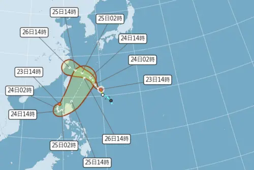 ▲台灣附近「雙颱共舞」，范斯高、竹節草颱風接續生成，未來路徑都還有微調空間。（圖／中央氣象署）