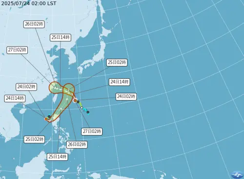 雙颱路徑呈現大交錯,目前范斯高颱風24日2時的中心位置在北緯22.8度,東經128.1度,以每小時21公里速度,向北北西進行。颱風竹節草24日2時的中心位置在北緯17.0度,東經117.8度,以每小時14公里速度,向東南東進行。(圖/中央氣象署) ▲雙颱路徑呈現大交錯,目前范斯高颱風24日2時的中心位置在北緯22.8度,東經128.1度,以每小時21公里速度,向北北西進行。颱風竹節草24日2時的中心位置在北緯17.0度,東經117.8度,以每小時14公里速度,向東南東進行。(圖/中央氣象署)