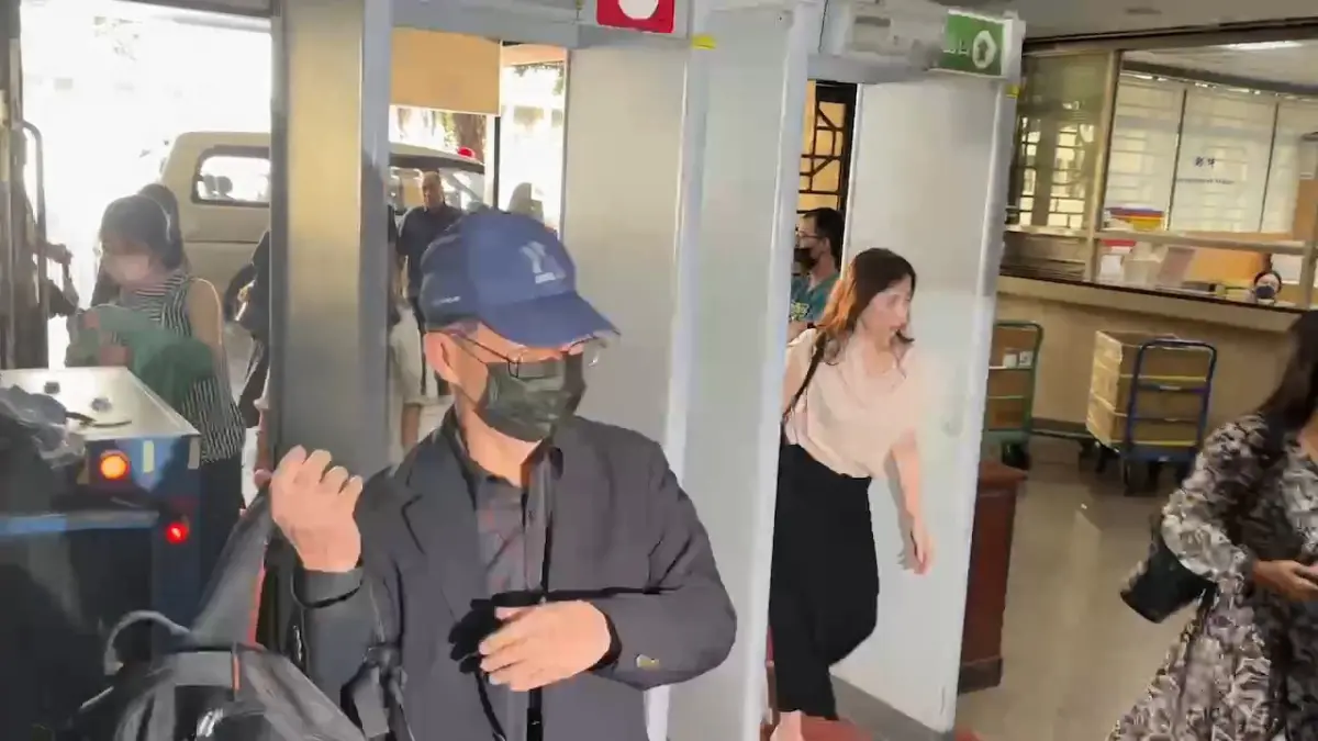 ▲前台北市副市長彭振聲喪妻後首度出庭。（圖／翻攝畫面）