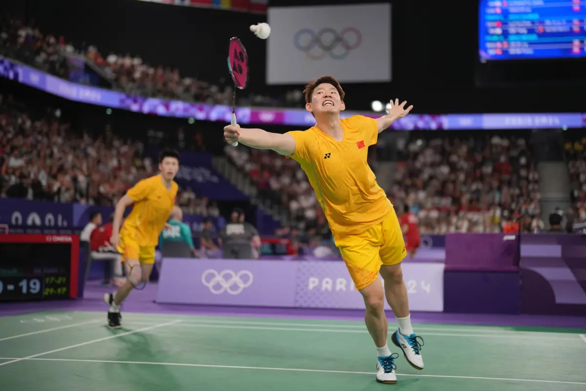 ▲7月25日體壇中知名的壽星，來自中國的羽球好手劉雨辰，今天迎來30歲生日，令台灣球迷對他印象深刻的是當時劉雨辰與李俊慧搭檔於東京奧運男雙金牌戰中與台灣好手李洋、王齊麟的「麟洋配」交手，最終遭到0：2擊敗。（圖／美聯社／達志影像）