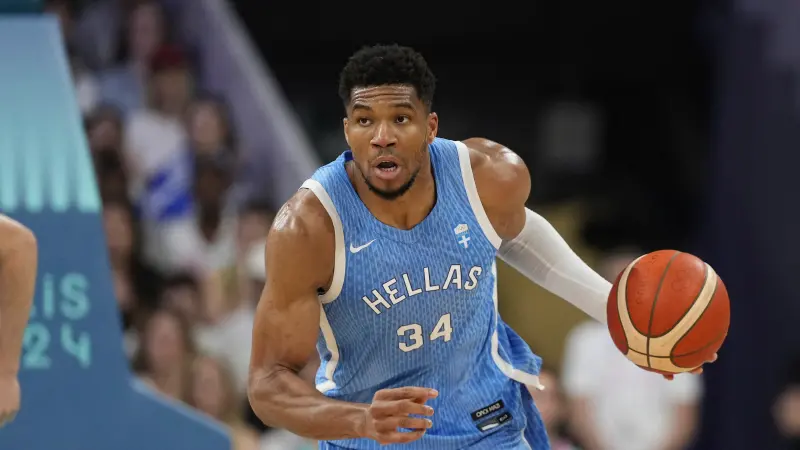 ▲NBA美國職籃 （National Basketball Association）密爾瓦基公鹿（Milwaukee Bucks）超級球星 「字母哥」Giannis Antetokounmpo 已正式確認將代表希臘隊出戰即將開幕的 FIBA 歐洲籃球錦標賽。（圖／美聯社／達志影像）