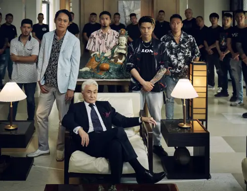 ▲《角頭—鬥陣欸》加入崔浩然（前中）黃鐙輝（後排左一）等扮演的新角色，情節更加曲折。（圖／齊石提供）