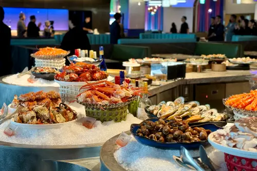成功開設旭集、饗饗、饗A Joy等Buffet品牌的饗賓集團,推出全新Buffet品牌「URBAN PARADISE」,7月25日將開幕,主打「餐酒式」的Buffet,匯聚美墨、歐陸、日式、東南亞、台式共兩百多道料理。(圖/記者葉盛耀攝) ▲成功開設旭集、饗饗、饗A Joy等Buffet品牌的饗賓集團,推出全新Buffet品牌「URBAN PARADISE」,7月25日將開幕,主打「餐酒式」的Buffet,匯聚美墨、歐陸、日式、東南亞、台式共兩百多道料理。(圖/記者葉盛耀攝)