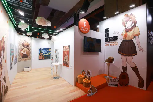 ▲創意繪畫體驗區，成為橘子支付紅橘會員，就可以免費領取畫板、畫筆（使用結束須歸還）現場發揮你的創意。（圖／記者葉政勳攝）