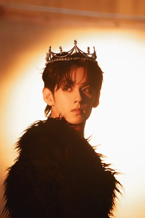 ▲洪暐哲首度以SOLO歌手出道，推出新專輯選擇在納骨塔拍攝MV。（圖／年代整合提供）