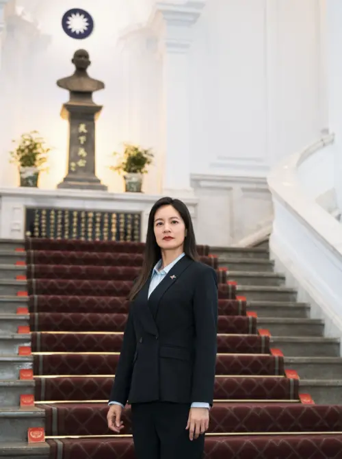 ▲Janet在《零日攻擊》扮演女總統，氣勢十足。（圖／零日文創提供）