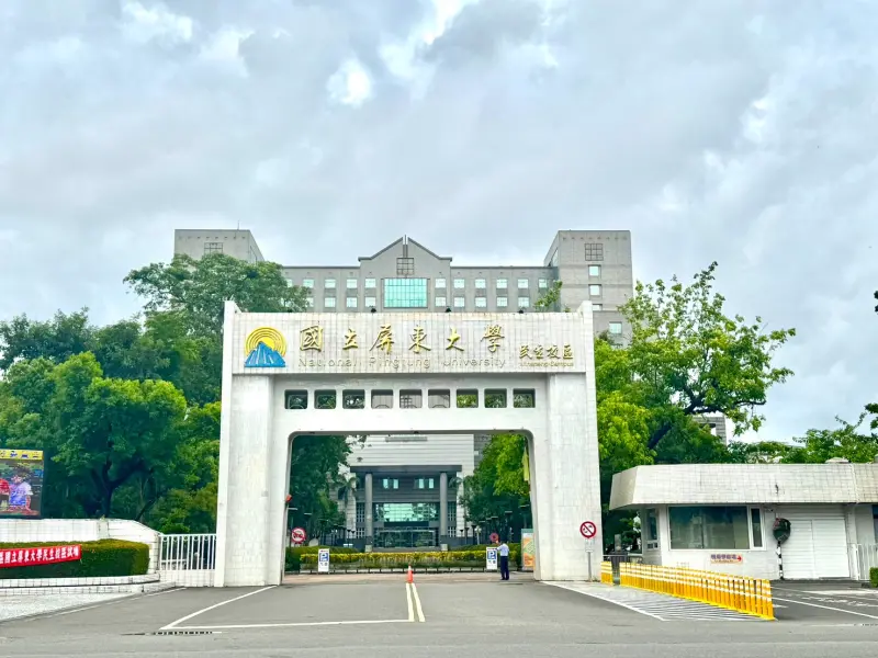 ▲第二次專門職業及技術人員考試，於國立屏東大學民生校區登場。（圖／屏東縣府提供）