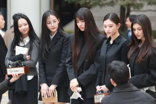 ▲女團NewJeans的非官方粉絲團「Team Bunnies」被爆出違反私自募款違法，目前活動的負責人之一已被移送檢方，若是情節屬實最重恐被判3年有期徒刑。（圖／翻攝自X）