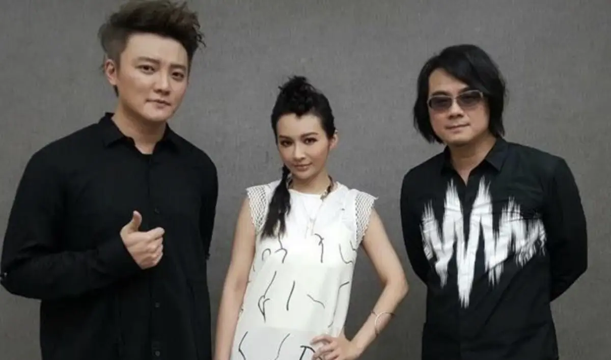 ▲F.I.R飛兒樂團世紀大和解！阿沁（左）曝樂團可望合體，因地球是圓的。右起為第一代成員陳建寧、Faye。（圖／翻攝自F.I.R.飛兒樂團 臉書）