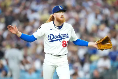 ▲大聯盟衛冕軍洛杉磯道奇「火牛棚」成奪冠隱憂,傳考慮將Dustin May列為交易籌碼,尋求補強即戰力止血。(圖/路透/達志影像) ▲大聯盟衛冕軍洛杉磯道奇「火牛棚」成奪冠隱憂,傳考慮將Dustin May列為交易籌碼,尋求補強即戰力止血。(圖/路透/達志影像)