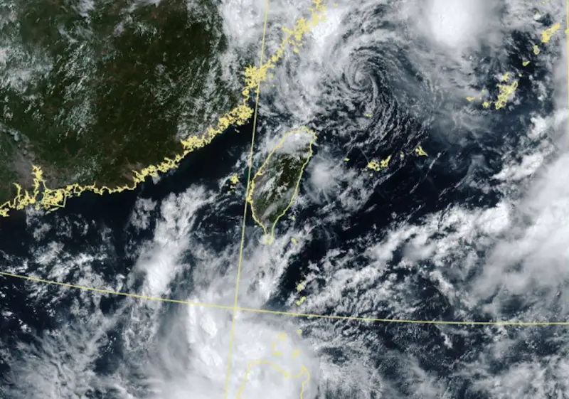 ▲第7號颱風「范斯高」強度正逐漸減弱，但北部仍有明顯降雨，雨區更可能往南延伸至台中，第8號「竹節草」及第9號「柯羅莎」則對台灣無顯著影響。（圖／中央氣象署）