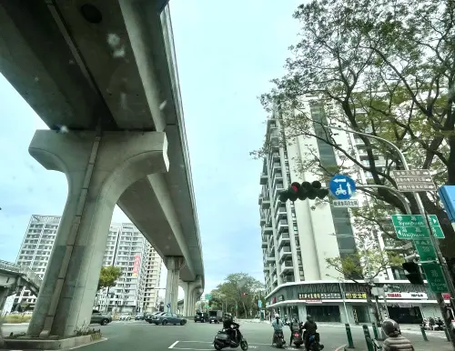 一表看高雄捷運房價重跌區！這站73折買房　夢時代商圈跌回2字頭

