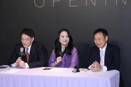 統一集團董事長羅智先、統一集團美麗事業董事長高秀玲。(圖/記者嚴俊強攝) ▲統一集團董事長羅智先、統一集團美麗事業董事長高秀玲。(圖/記者嚴俊強攝)