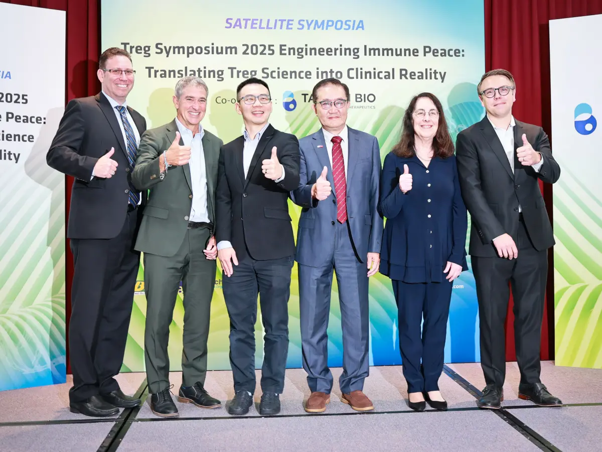 ▲圖左至右分別為，約翰霍普金斯大學教授Jordan J. Green、美國梅約診所研究部主任William A. Faubion、台寶生醫執行長楊鈞堯、台寶生醫董事長郭旭崧、哈佛醫學院講座教授Arlene H. Sharpe、哈佛醫學院副教授Peter T. Sage。（圖／劉祐龍攝影）