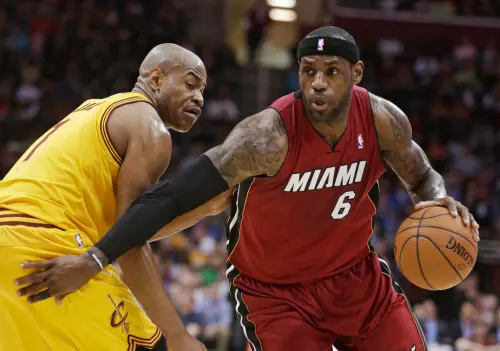 NBA「走步」冠軍榜單出爐！詹皇僅排名第3　此人竟多達「495次」
