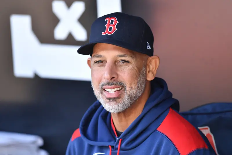 MLB／紅襪逆轉靠作弊？教頭柯拉偷暗號又被抓包　露「謎之微笑」