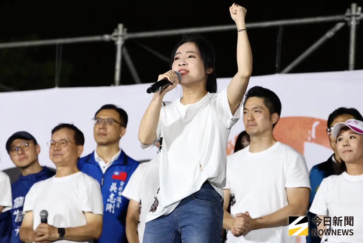 快訊／不同意票大於同意票 徐巧芯臉書自行宣布罷免案未過關