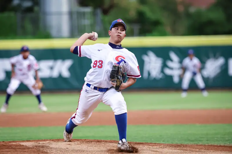▲中華隊先發投手鍾定栩主投3局狂飆7K，助隊以6：3擊退古巴隊，預賽首戰開紅盤。（圖／中華棒協提供）
