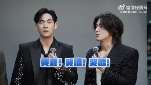 ▲言承旭（右）分享自己在F4合體前兩天受傷了。（圖／相信音樂微博）