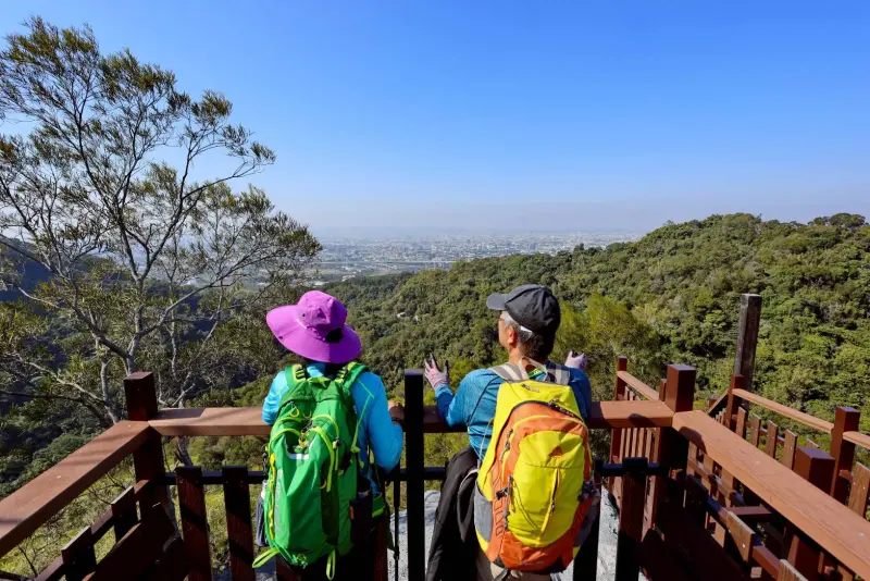 ▲暑期森呼吸，中市觀旅局邀民眾親近山林悠遊登山步道(圖／觀旅局提供2025.7.26)
