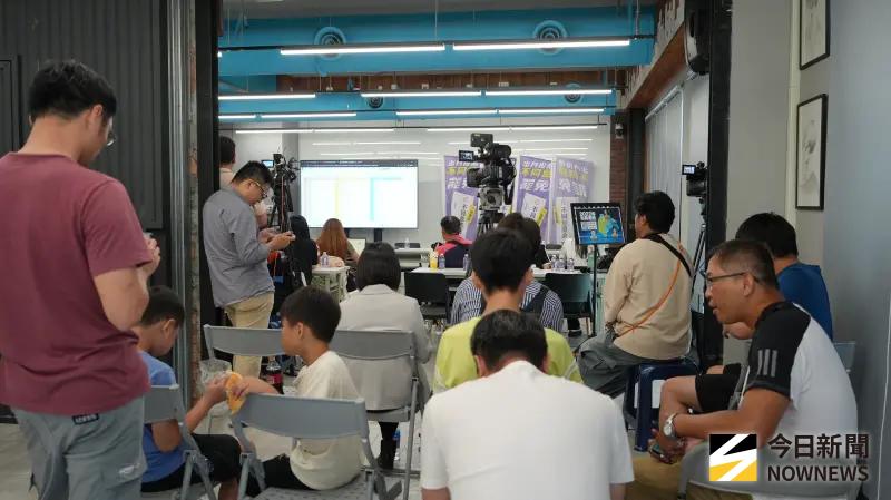 726大罷免／新竹「雙罷」先開立委票！民眾聚集反罷總部關心