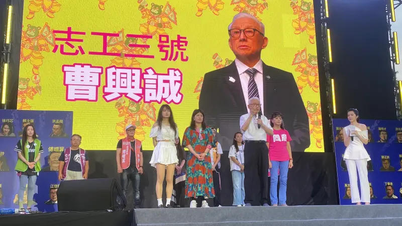 ▲面對今日罷免結果不如預期，曹興誠承認今天暫時失敗，但是努力讓大家顯得高貴堅強。（圖／記者陳威叡攝，2025.07.26）