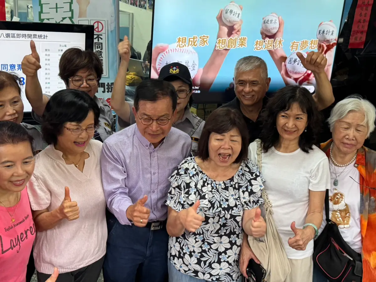 726大罷免／賴士葆自曝險境 「遭罷團男持西瓜刀尾隨」