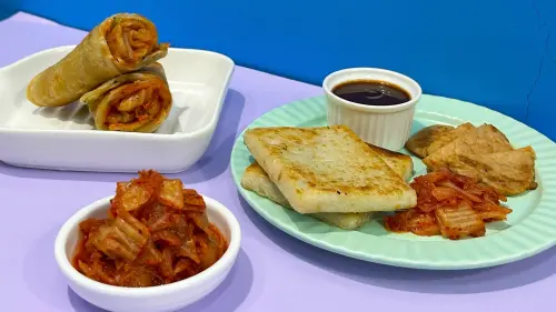 ▲同步推出了幾款韓系小點,像是「韓式泡菜燒肉蘿蔔糕」、「韓風洋釀雞米花」、「韓風洋釀薯條」。(圖/晨間廚房提供) ▲同步推出了幾款韓系小點,像是「韓式泡菜燒肉蘿蔔糕」、「韓風洋釀雞米花」、「韓風洋釀薯條」。(圖/晨間廚房提供)