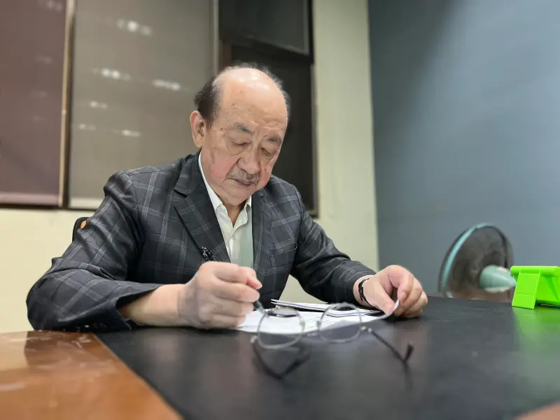 柯建銘反嗆「何錯之有」　游盈隆批：赤裸裸展現為達目的不擇手段