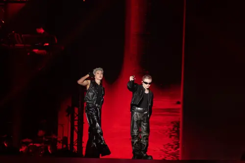 ▲SEVENTEEN成員HOSHI與WOOZI組成的小分隊「HxW(豪雨CP)」林口演唱會Day1。(圖/D-SHOW) ▲SEVENTEEN成員HOSHI與WOOZI組成的小分隊「HxW(豪雨CP)」林口演唱會Day1。(圖/D-SHOW)