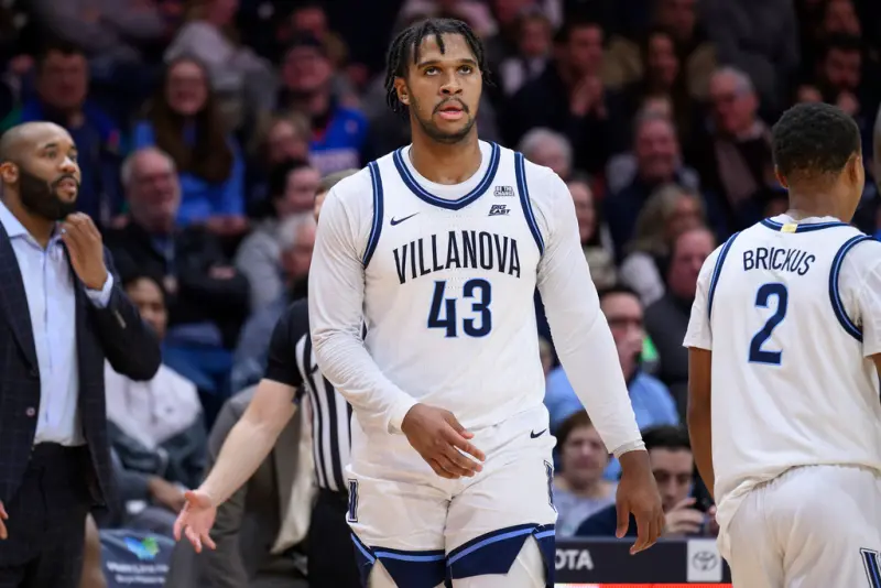 ▲洛杉磯湖人隊在季外補強再添新人，官方於今（27）日宣布，正式與4名落選新秀簽下Exhibit 10合約，他們分別是後衛RJ Davis、Augustas Marciulionis，以及前鋒Eric Dixon（圖中者）與Arthur Kaluma。（圖／美聯社／達志影像）