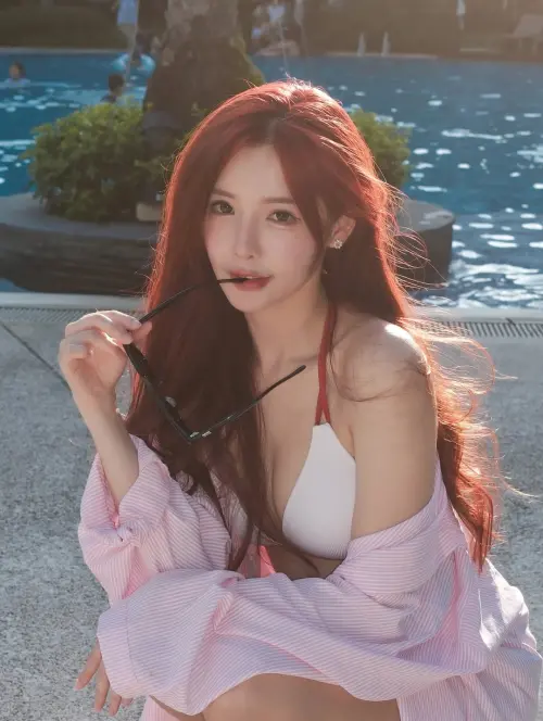 ▲李恩菲（如圖）曬比基尼照解放身材！「啦啦隊新有菜」辣照引暴動：也太美。（圖／李恩菲IG）