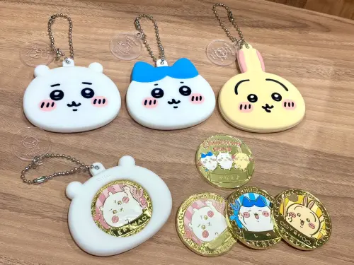 ▲紀念獎章,每款1200日圓(約新台幣240元)。(圖/X@chiikawa_parkjp) ▲紀念獎章,每款1200日圓(約新台幣240元)。(圖/X@chiikawa_parkjp)