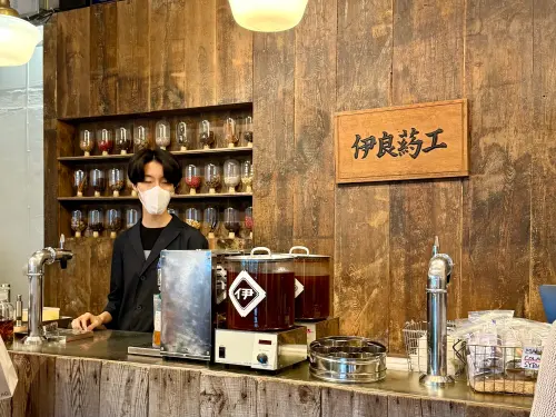 日本「伊良可樂」台北中山店!開喝百年漢方風味 價格、地點一覽 ▲世界上第一家專門生產精釀可樂「伊良可樂」驚喜登台。(圖/記者蕭涵云攝)