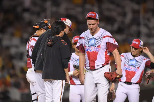 ▲統一獅本周末舉辦「超人力霸王」主題日，票房創隊史系列賽紀錄，但3場比賽都惜敗收場。（圖／統一獅提供）