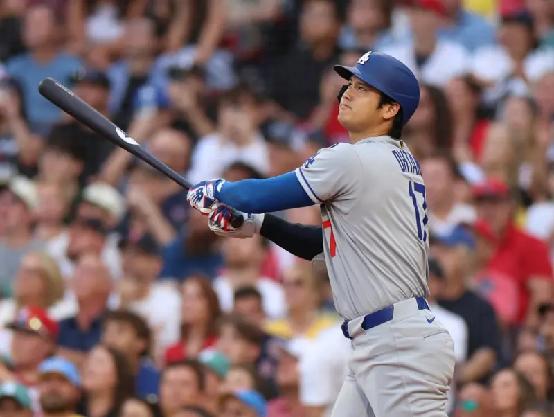 ▲MLB洛杉磯道奇大谷翔平（Shohei Ohtani）遭總教練批評「揮大棒」後，秒修正打擊策略，轟出賽季第44轟。（圖／美聯社／達志影像）