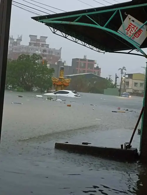 ▲嘉義後潭平安宮淹水（圖／翻攝自爆料公社）