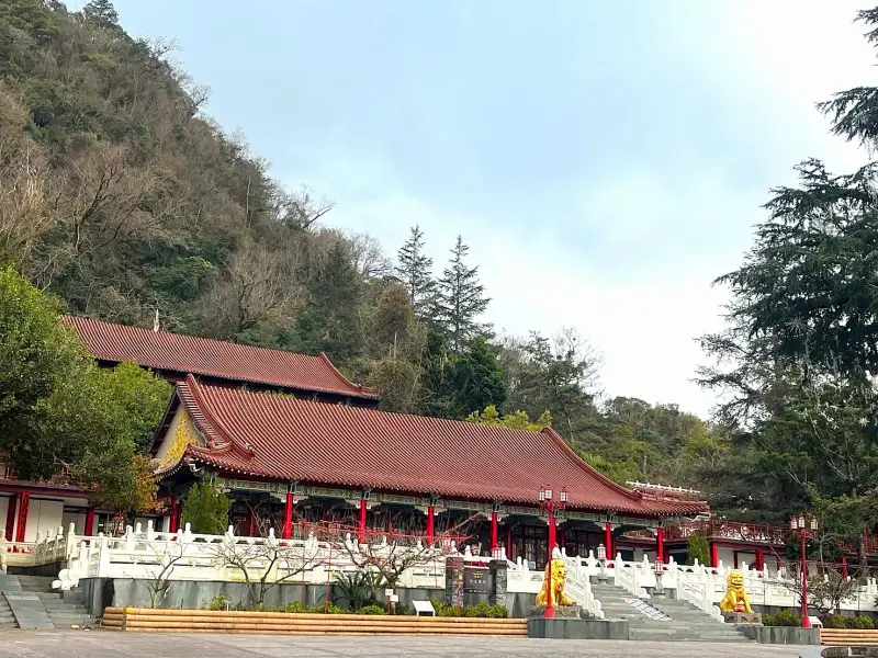 ▲中市府推動偏遠地區觀光運輸產業勇需發展，梨山幸福巴士串連各大景點(圖／交通局提供2025.7.28)