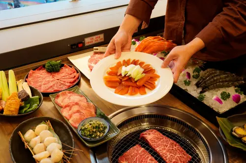 ▲夯下去對中幸運數字，「烏魚子吃到飽」。（圖／馬辣集團提供）